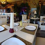Stone Dream Bar Restaurant *