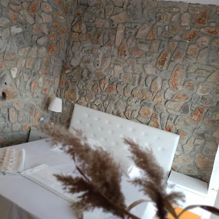 Πανσιόν Stone Dream Bar Restaurant *