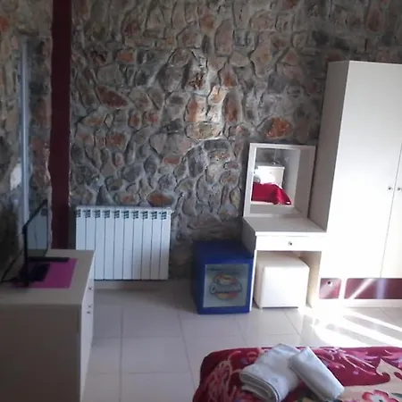 Πανσιόν Stone Dream Bar Restaurant *