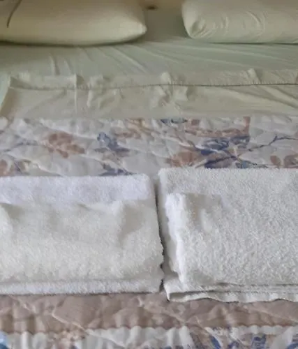 Stone Dream Bar Restaurant Vendégház Udënisht