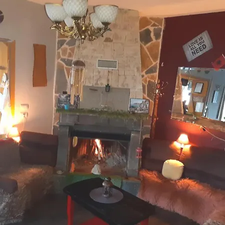 Stone Dream Bar Restaurant *