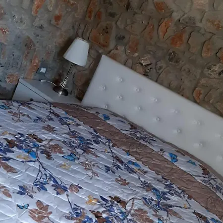 Stone Dream Bar Restaurant