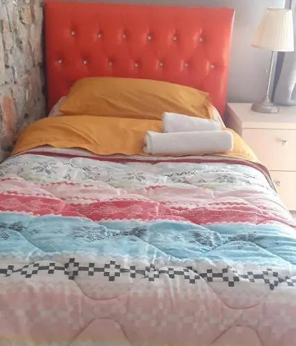 Stone Dream Bar Restaurant Guest house