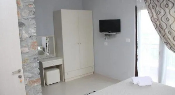 Stone Dream Bar Restaurant