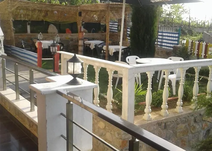 Stone Dream Bar Restaurant *