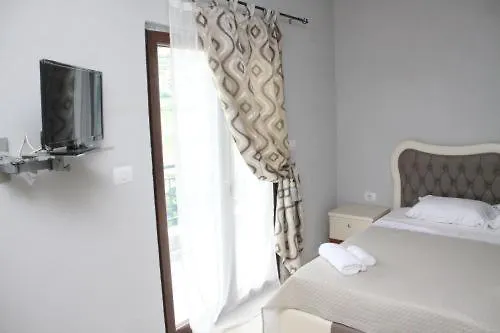 Stone Dream Bar Restaurant Udenisht