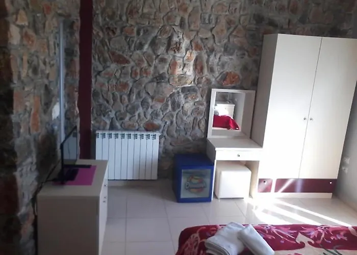 Guest house Stone Dream Bar Restaurant *